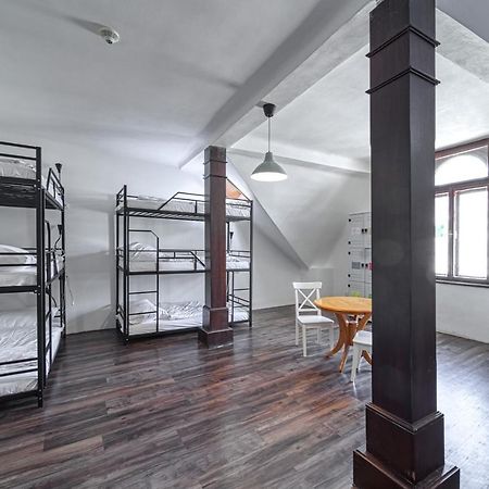 Hostel Orange Prag Exteriör bild