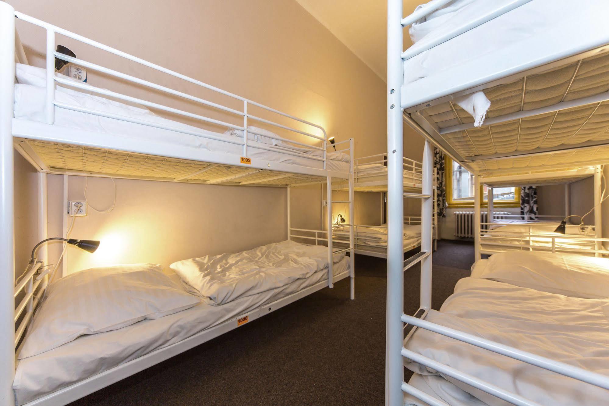 Hostel Orange Prag Exteriör bild