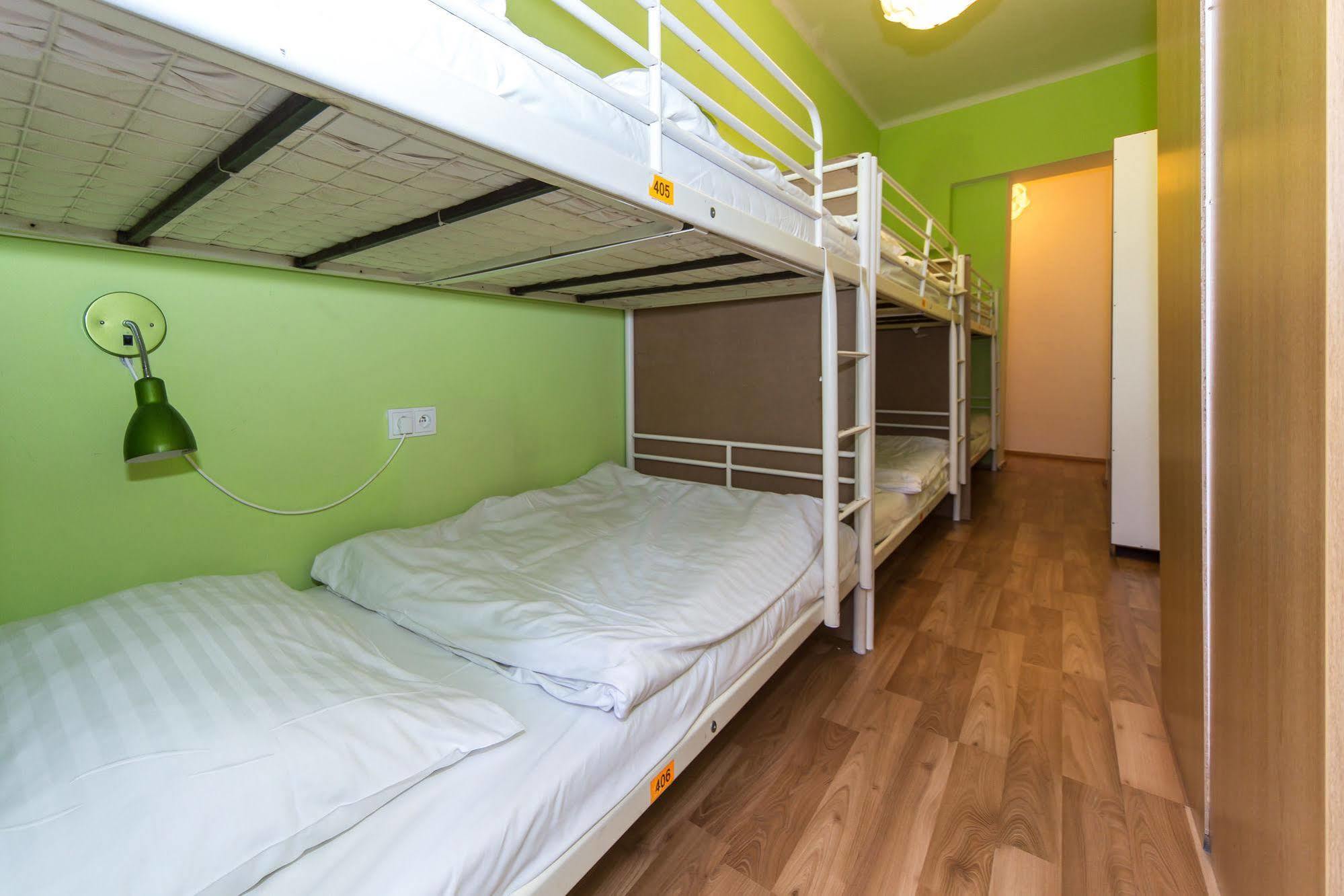 Hostel Orange Prag Exteriör bild