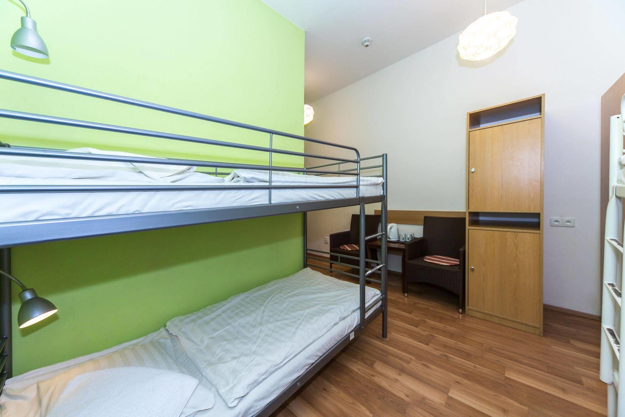 Hostel Orange Prag Exteriör bild